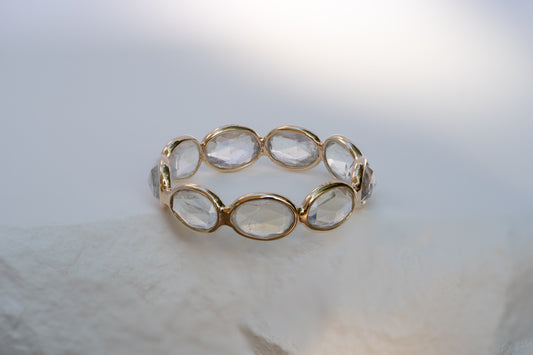 Mondstein Eternity Ring aus Gold