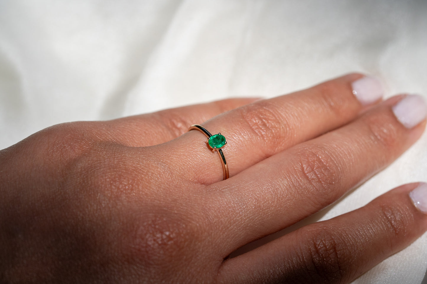 Ovaler Smaragd Ring aus Gold